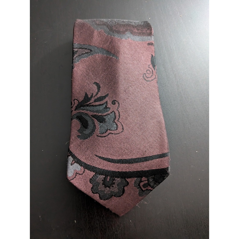 Vintage Bugle Boy Men's Necktie Burgundy Purple Floral Business‎ Wedding 57"